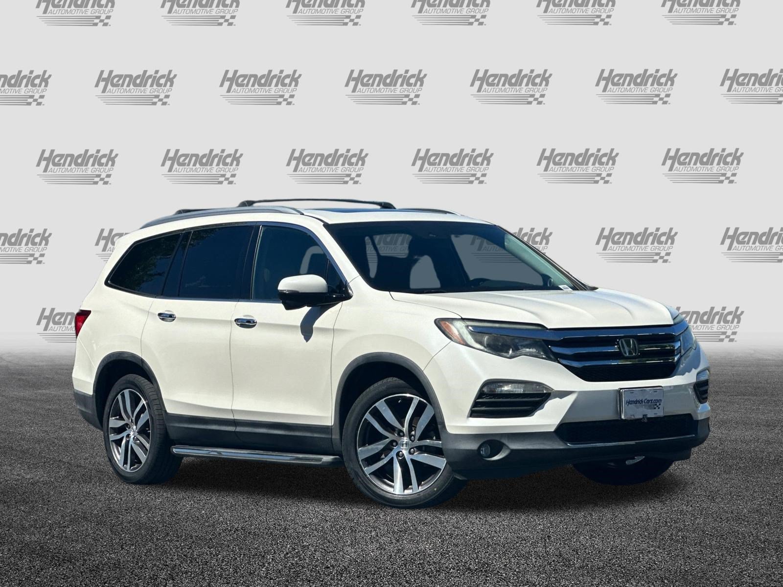 Used 2016 Honda Pilot Touring image 2