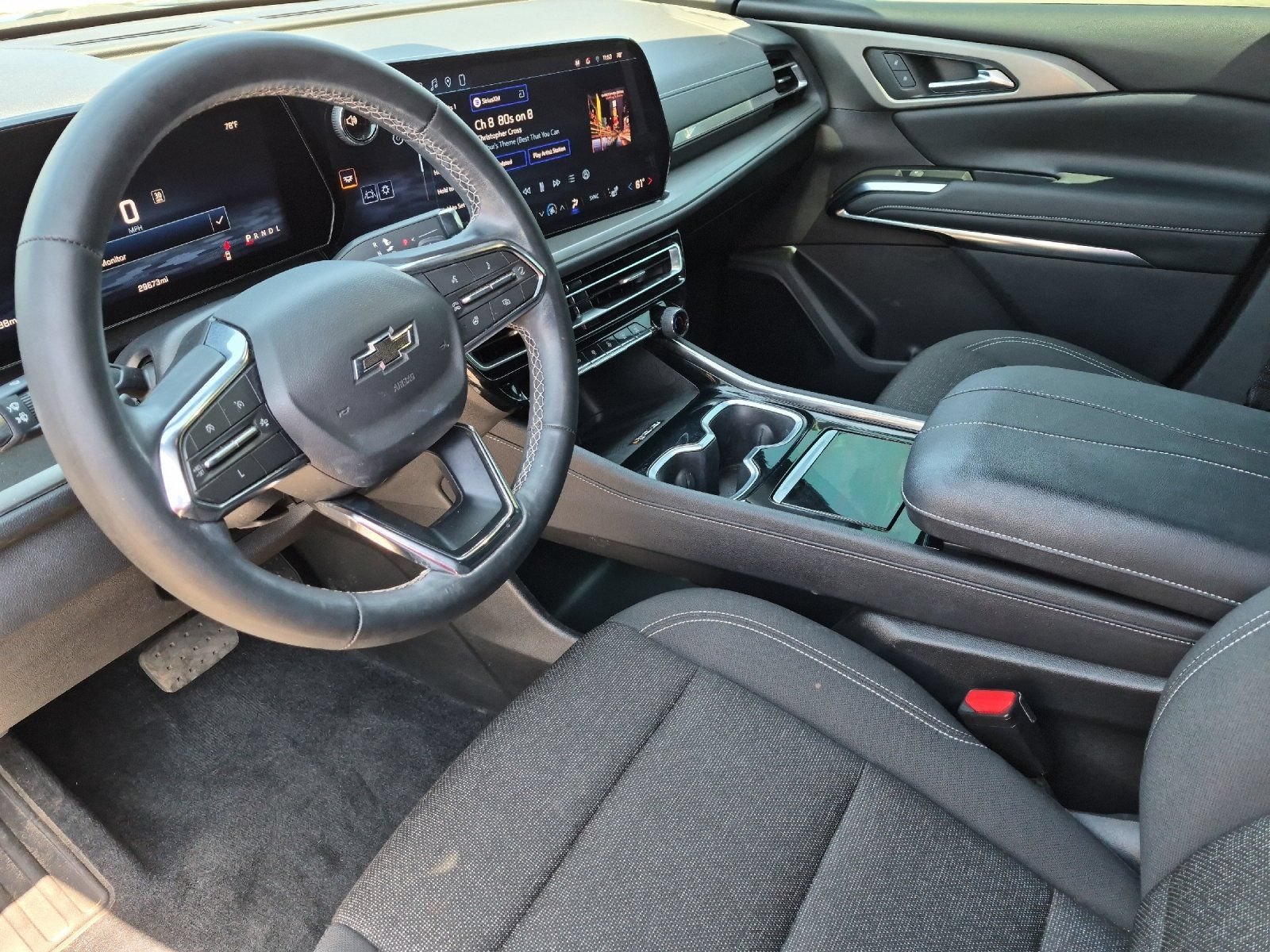 Used 2024 Chevrolet Traverse LT w/ Midnight/Sport Edition FWD image 9