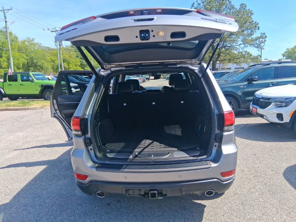 Used 2020 Jeep Grand Cherokee Trailhawk AWD/4WD image 20