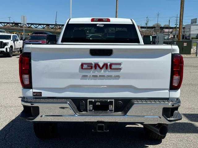 New 2025 GMC Sierra 3500 Pro w/ Convenience Package AWD/4WD image 6