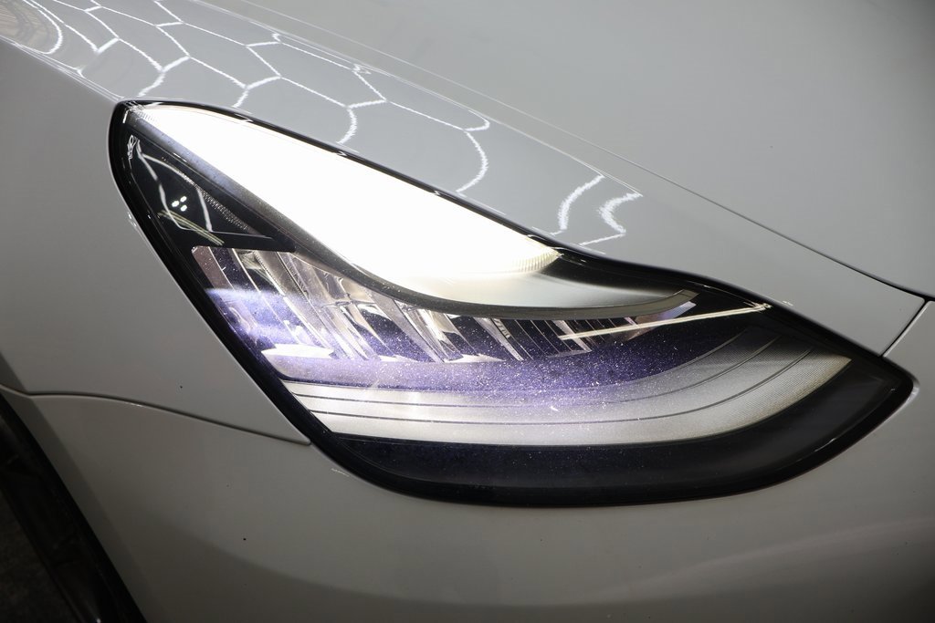 Used 2018 Tesla Model 3 Long Range image 26