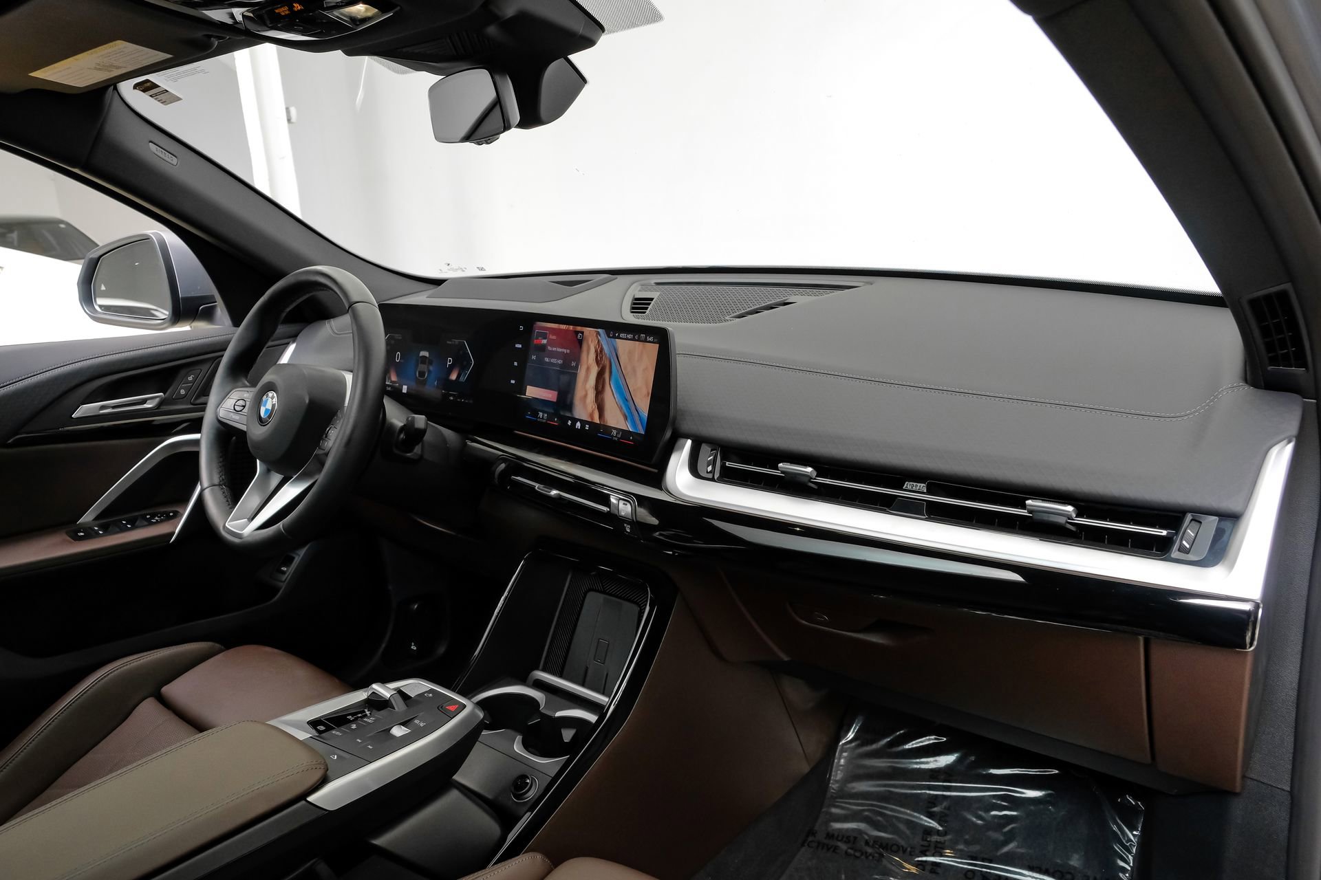 Used 2025 BMW X2 xDrive28i image 17