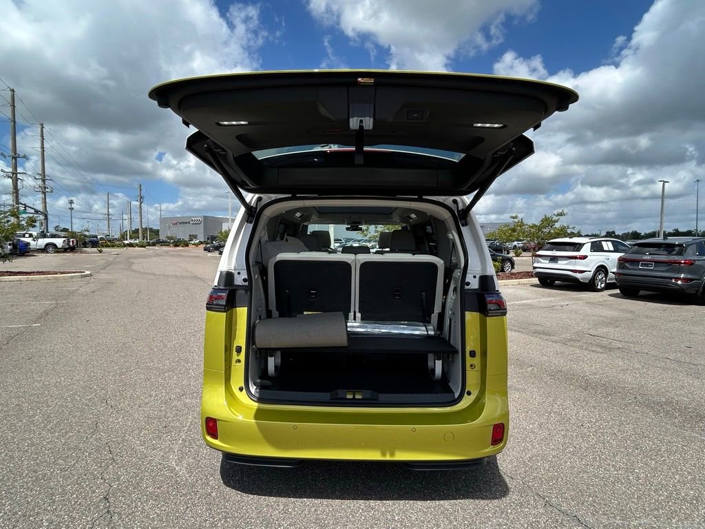 Used 2025 Volkswagen ID. Buzz 1st Edition image 56