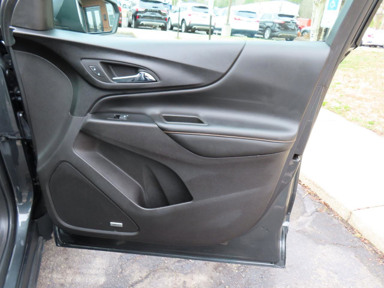 Used 2019 Chevrolet Equinox Premier image 25