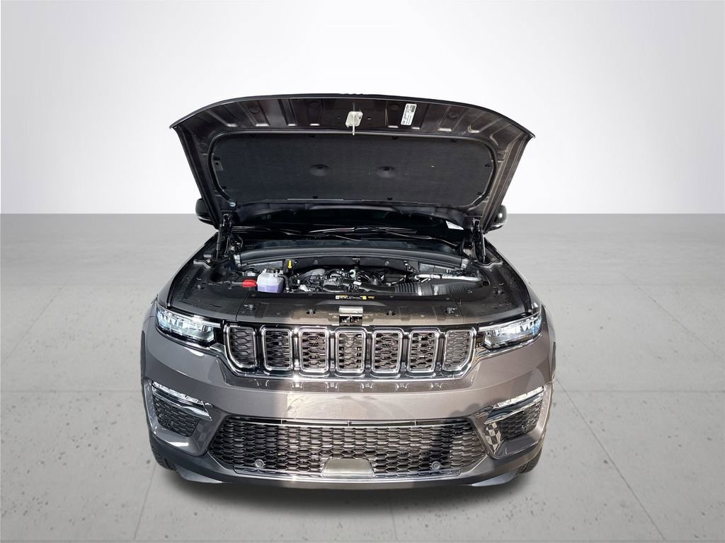 New 2025 Jeep Grand Cherokee Limited image 24