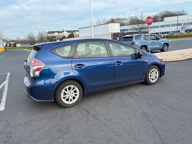 Used 2016 Toyota Prius V Three image 7
