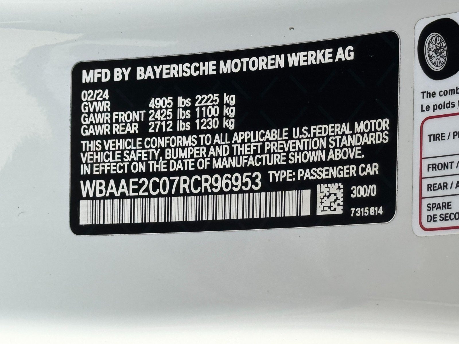 Used 2024 BMW 840i Coupe w/ M Sport Professional Package RWD image 42