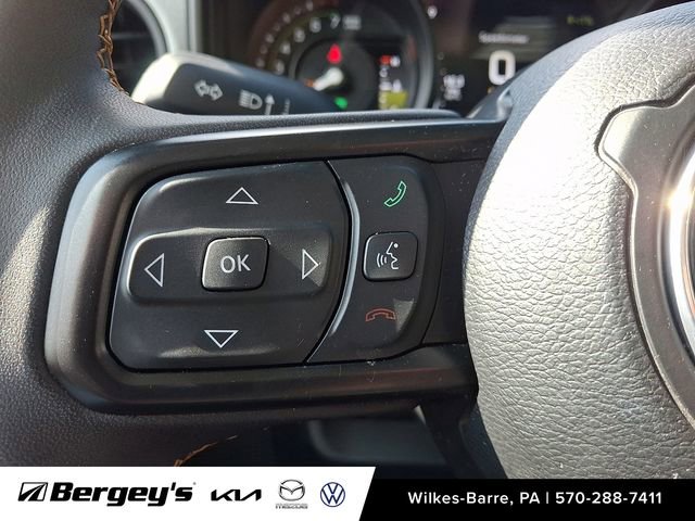 Used 2024 Jeep Wrangler Unlimited w/ Convenience Group image 23