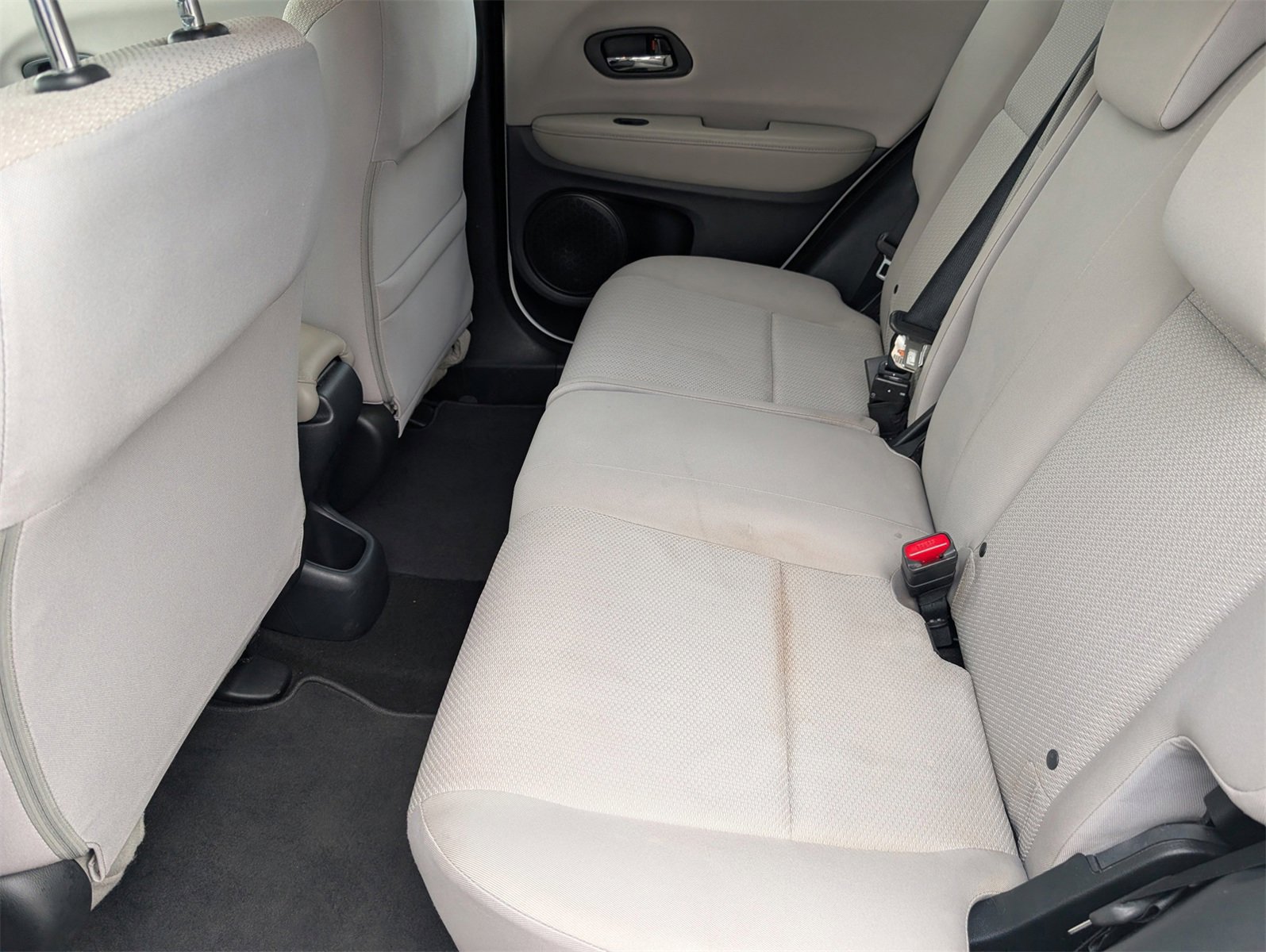 Used 2016 Honda HR-V LX image 10