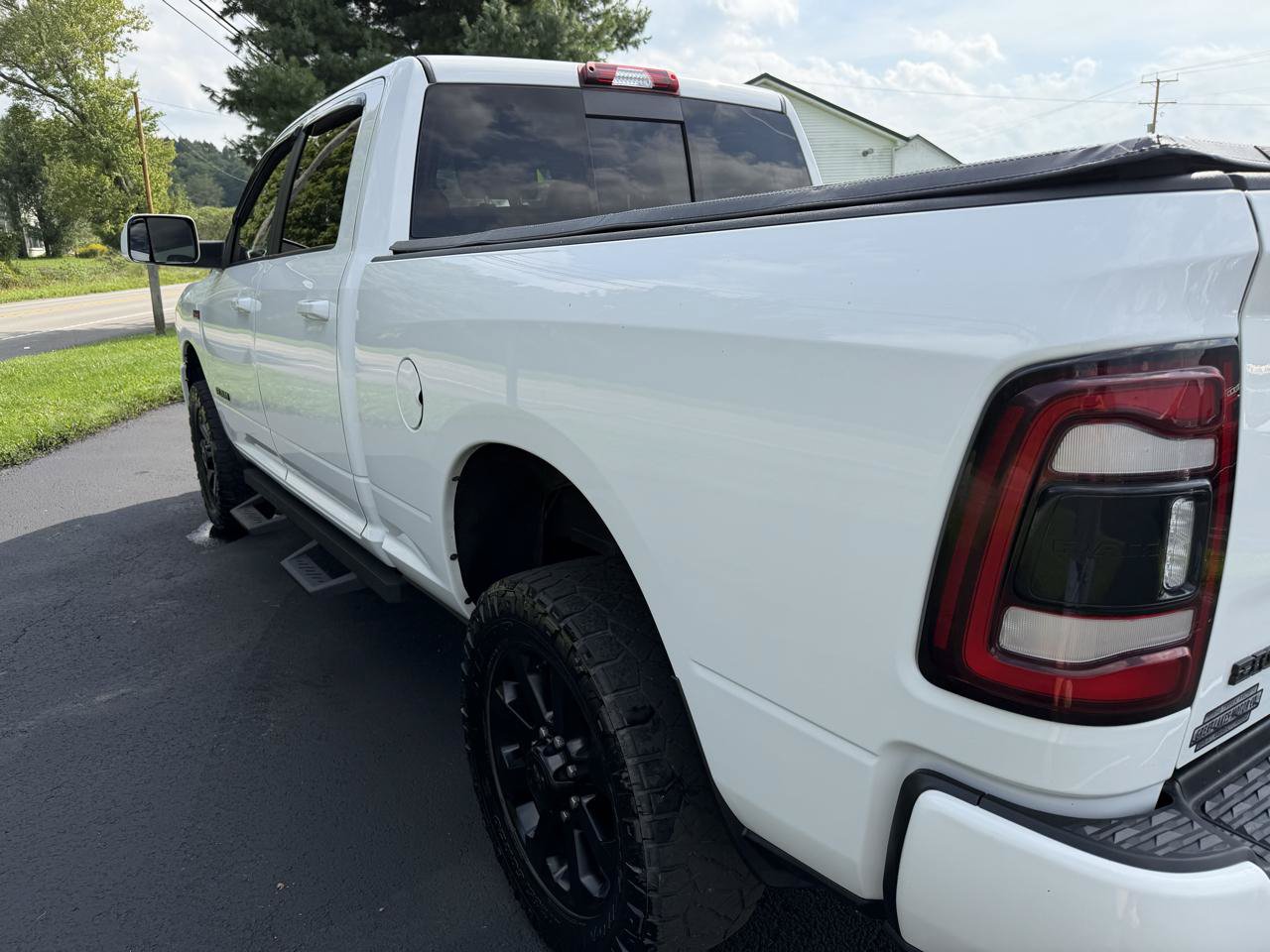 Used 2022 RAM 2500 Big Horn w/ Level C Equiment Group AWD/4WD image 14