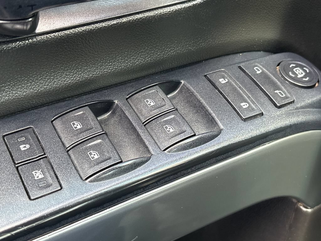 Used 2016 Chevrolet Silverado 2500 LT AWD/4WD image 9