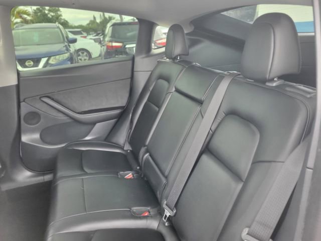 Used 2020 Tesla Model Y Long Range image 8