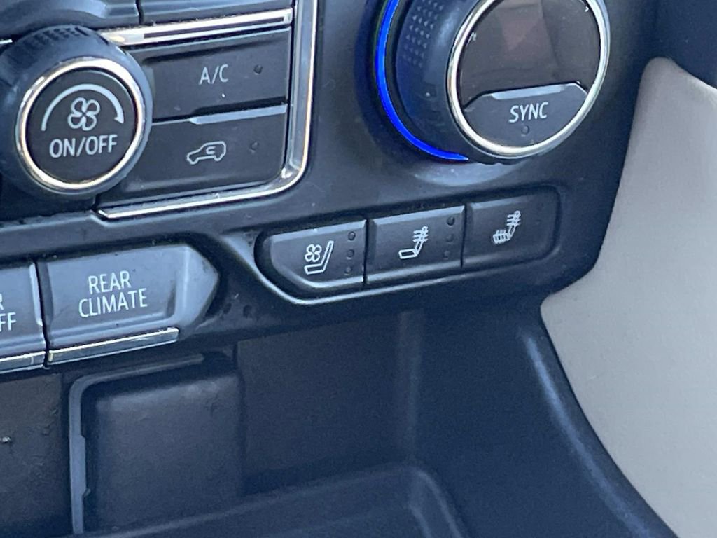 Used 2022 Chevrolet Suburban Premier w/ Max Trailering Package image 24