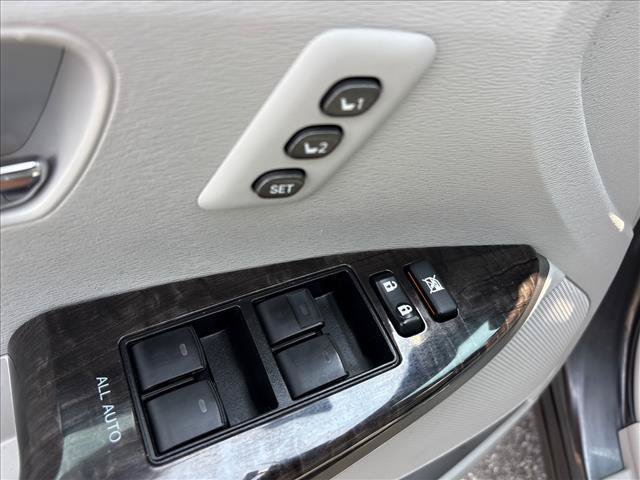 Used 2014 Toyota Venza XLE FWD image 21
