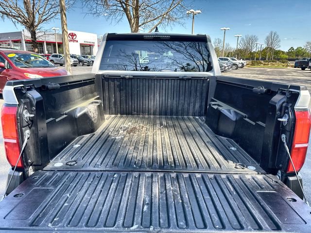 Used 2024 Toyota Tacoma SR image 31