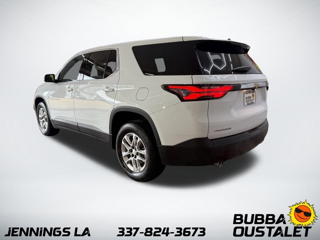 Used 2022 Chevrolet Traverse LS FWD image 3
