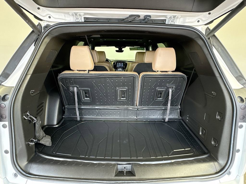 Used 2023 Chevrolet Traverse Premier w/ LPO, Floor Liner Package image 27