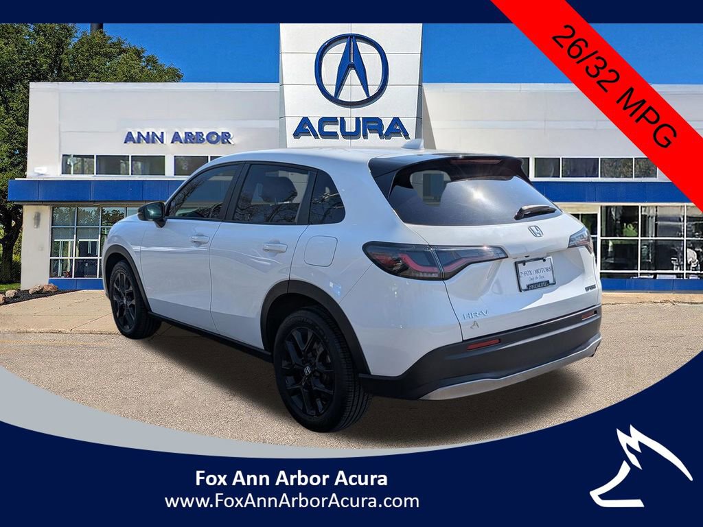 Used 2024 Honda HR-V Sport image 3