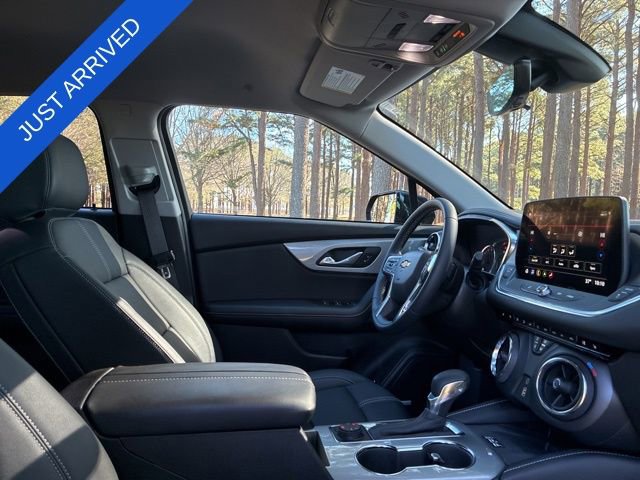Used 2024 Chevrolet Blazer LT w/ Sound & Technology Package AWD/4WD image 23
