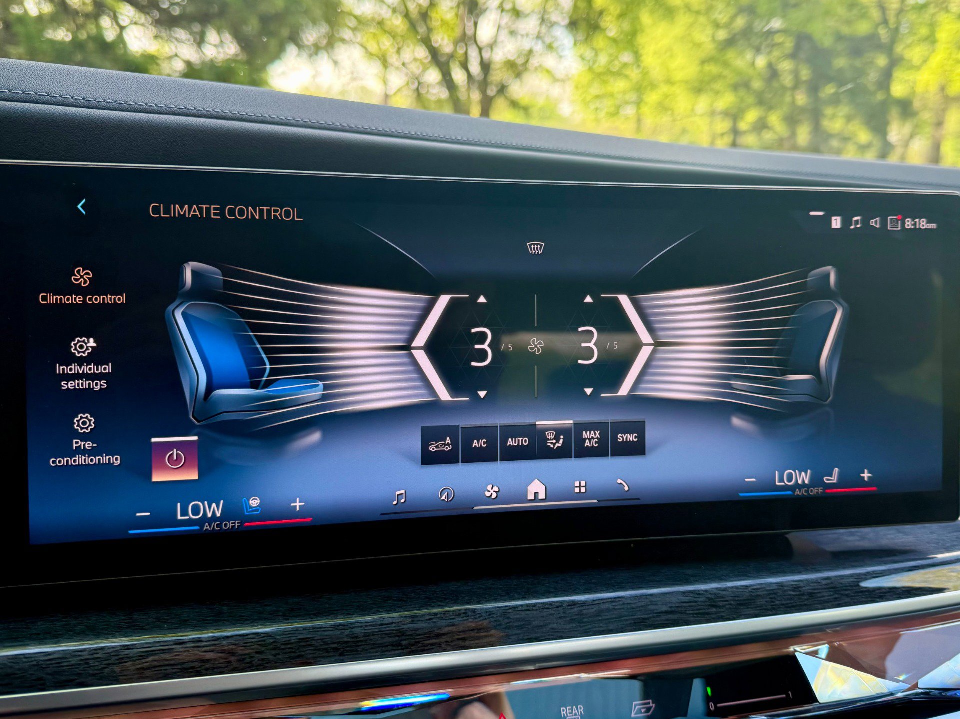 Used 2025 BMW 760i xDrive w/ Executive Package AWD/4WD image 20