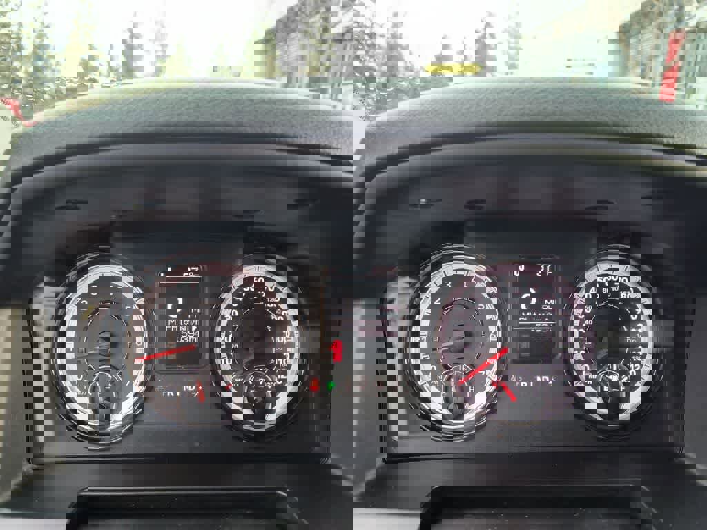 Used 2023 RAM 1500 Classic SLT image 15