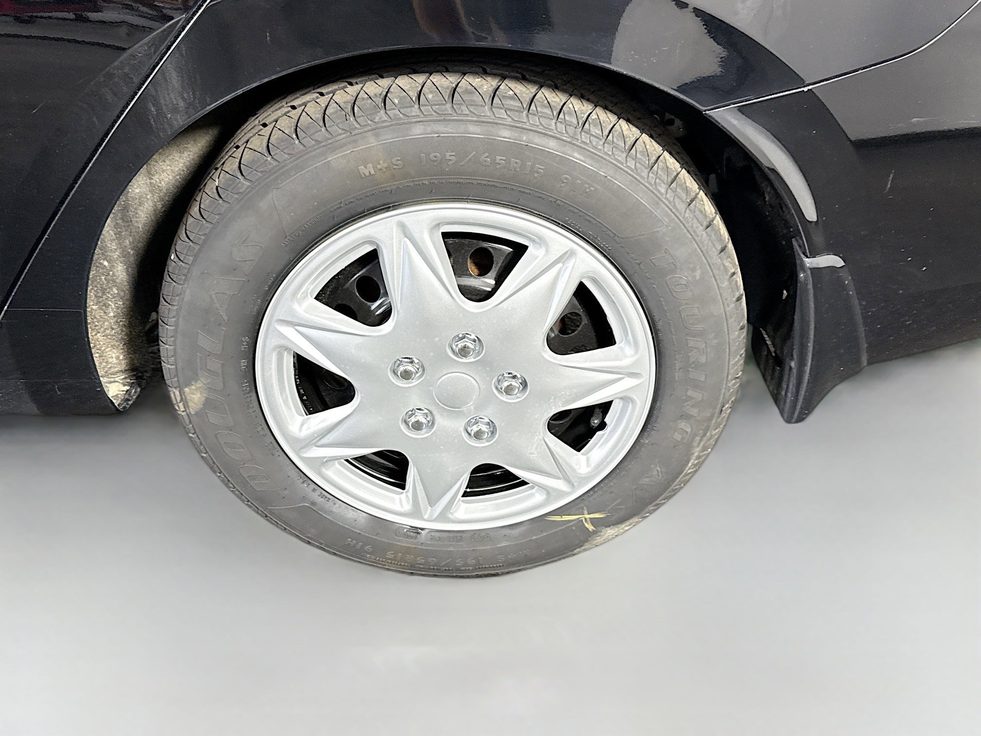 Used 2021 Nissan Versa S FWD image 37