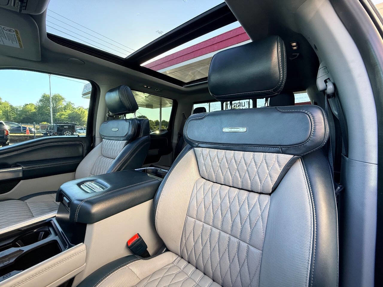 Used 2024 Ford F450 Limited w/ FX4 Off-Road Package image 32
