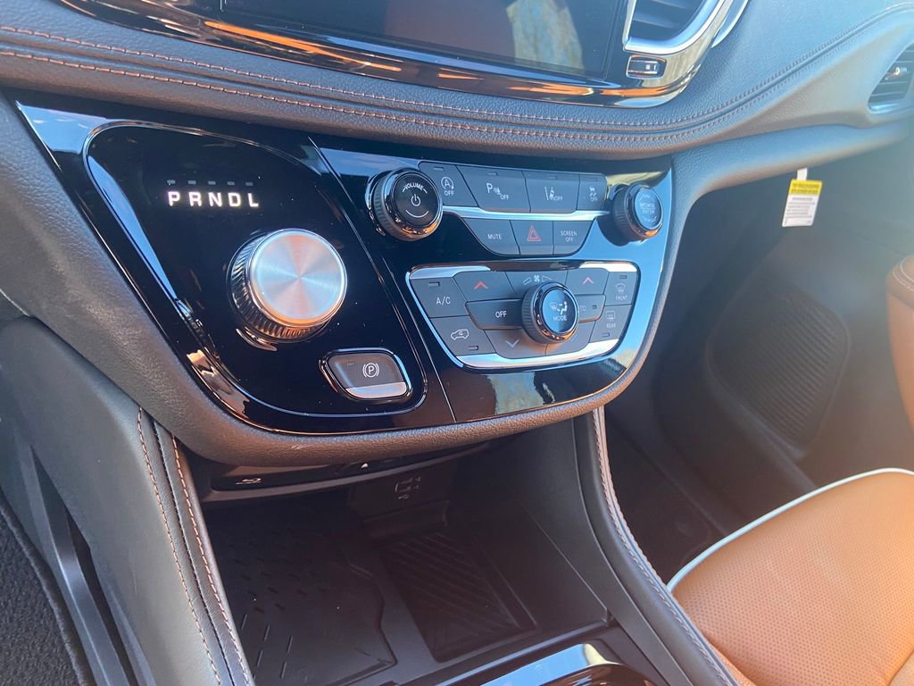 New 2026 Chrysler Pacifica Pinnacle image 19