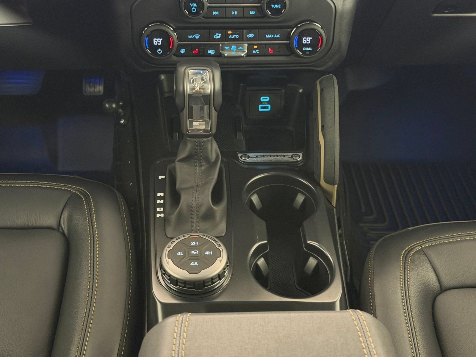 Used 2025 Ford Bronco Badlands AWD/4WD image 17