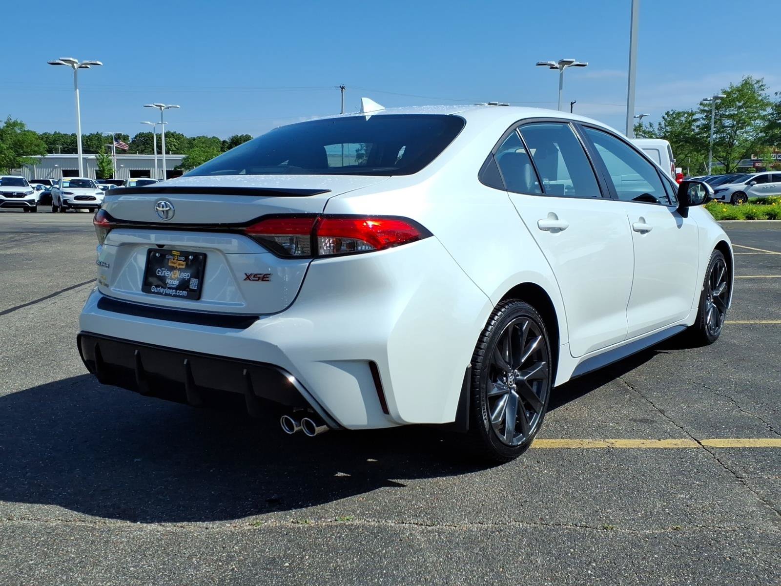 Used 2023 Toyota Corolla XSE FWD image 11