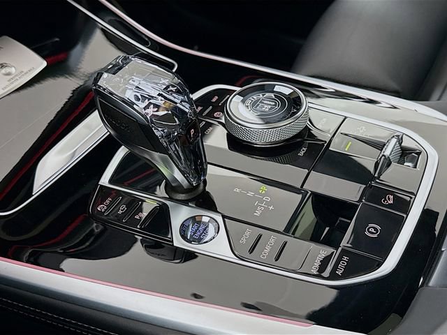 Used 2021 BMW ALPINA XB7 image 18