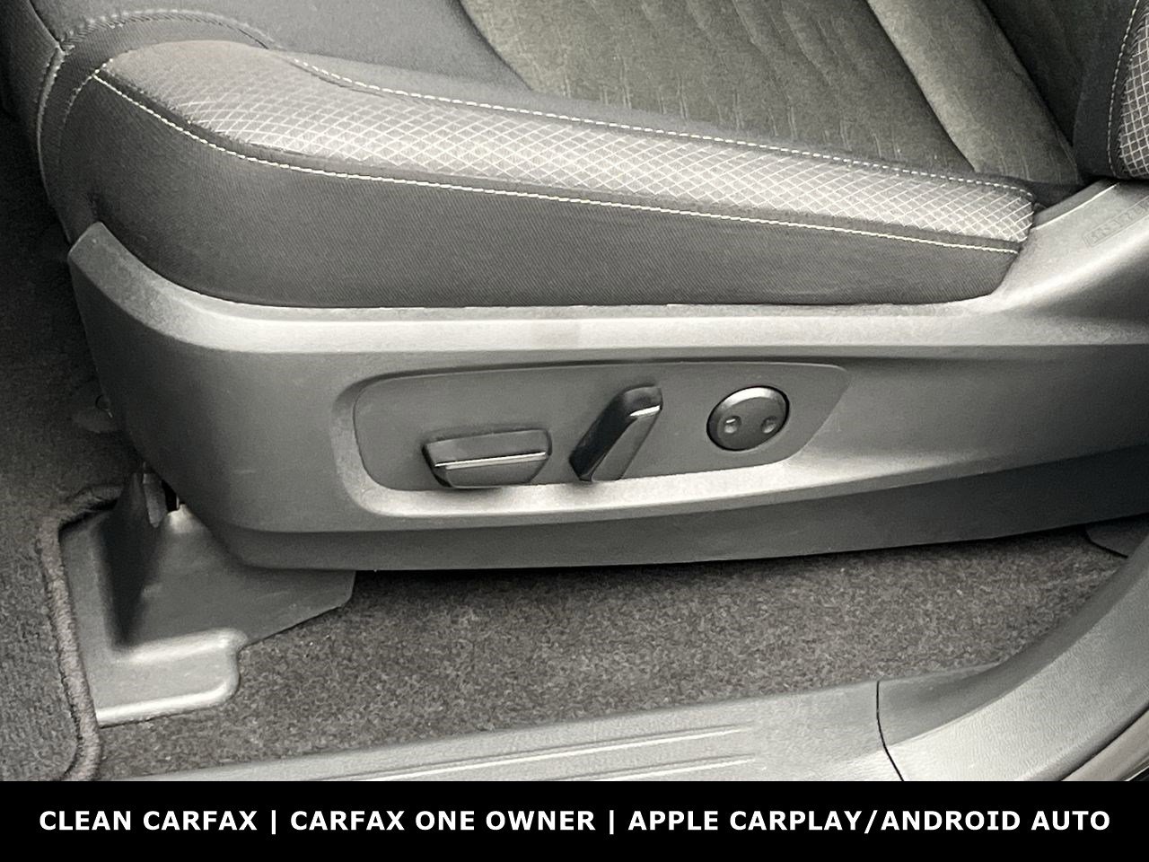 Used 2025 Nissan Pathfinder SV image 9