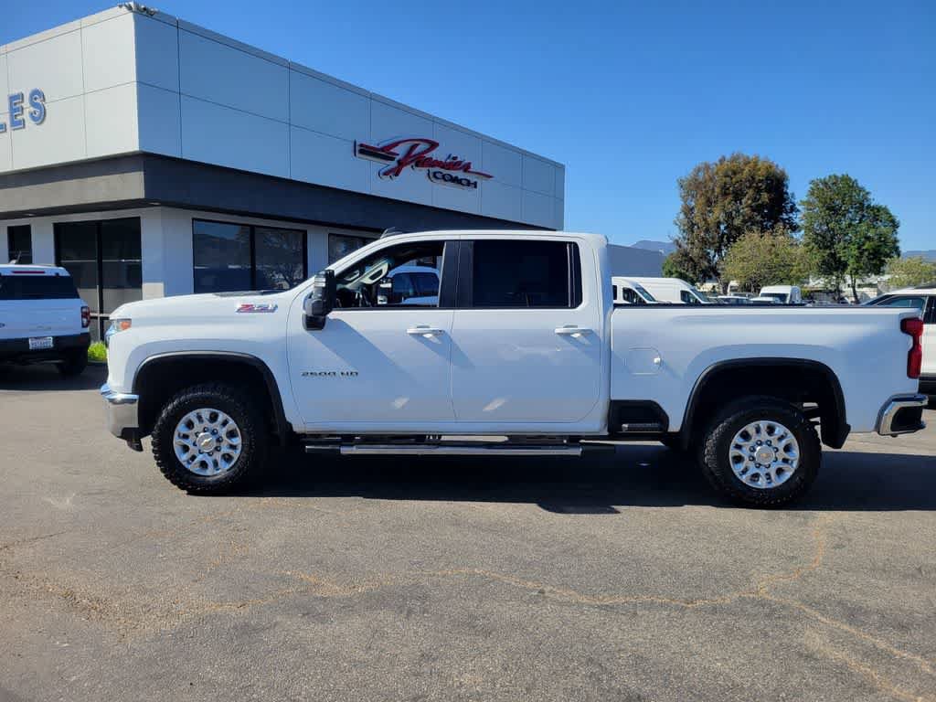 Used 2023 Chevrolet Silverado 2500 LT w/ Convenience Package AWD/4WD image 2