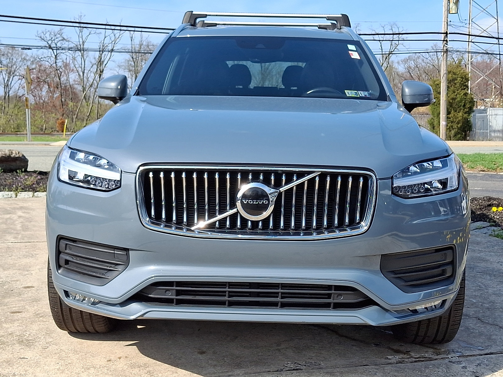 Used 2020 Volvo XC90 T6 Momentum w/ Protection Package Premier image 2