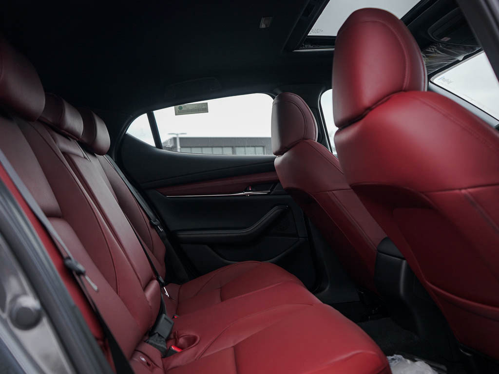 New 2026 MAZDA MAZDA3 Hatchback w/Premium Plus Pkg AWD/4WD image 12