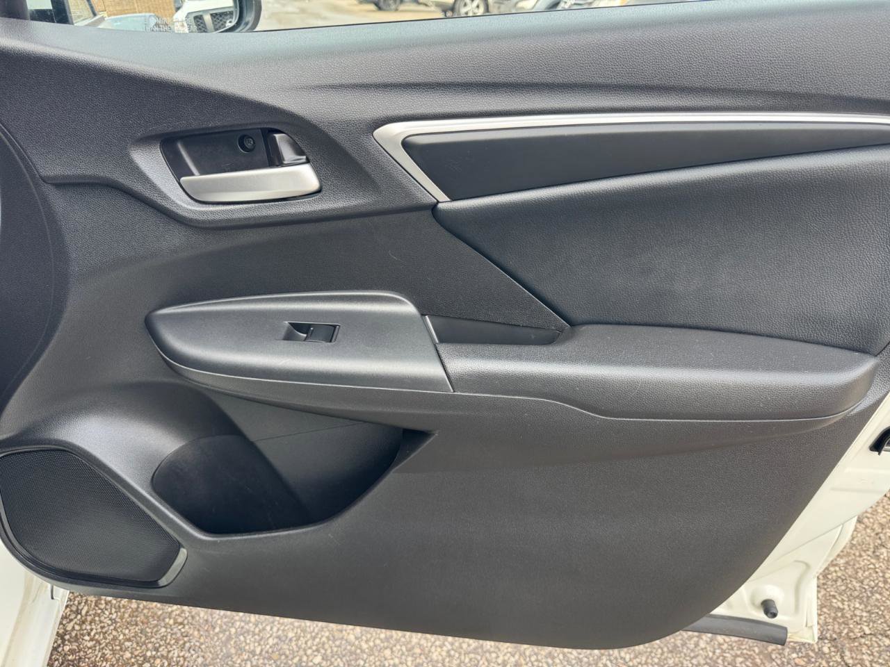 Used 2017 Honda Fit EX-L image 23