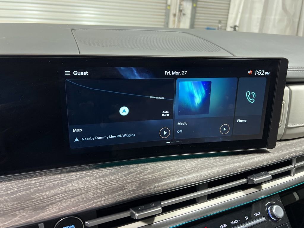 Used 2025 Hyundai Santa Fe Limited image 28