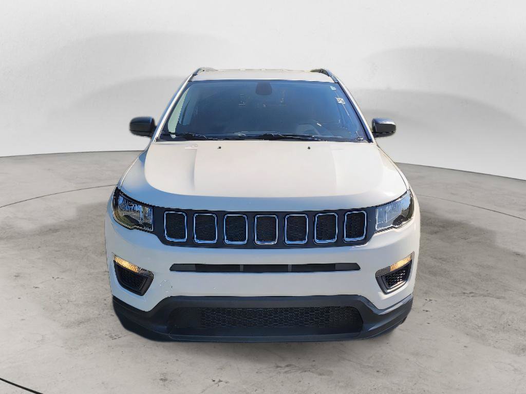 Used 2021 Jeep Compass Sport AWD/4WD image 2