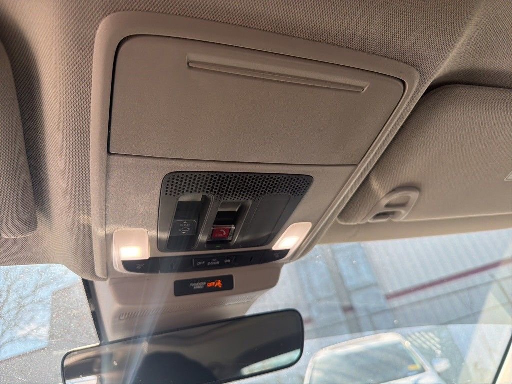 Used 2025 Honda Accord Touring image 15