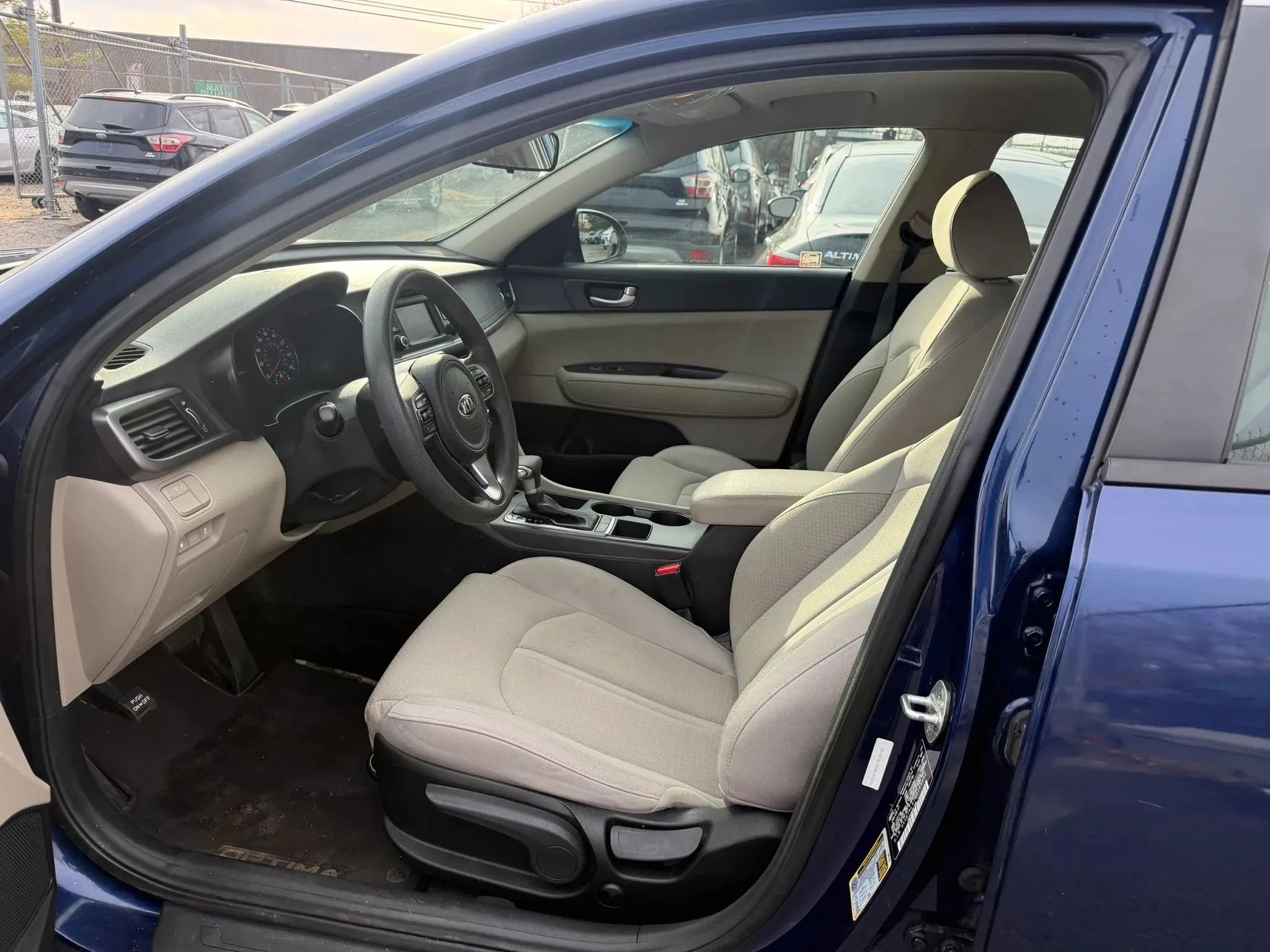 Used 2017 Kia Optima LX image 25