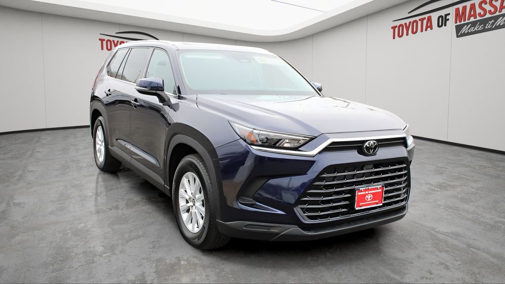 Certified 2024 Toyota Grand Highlander XLE image 6