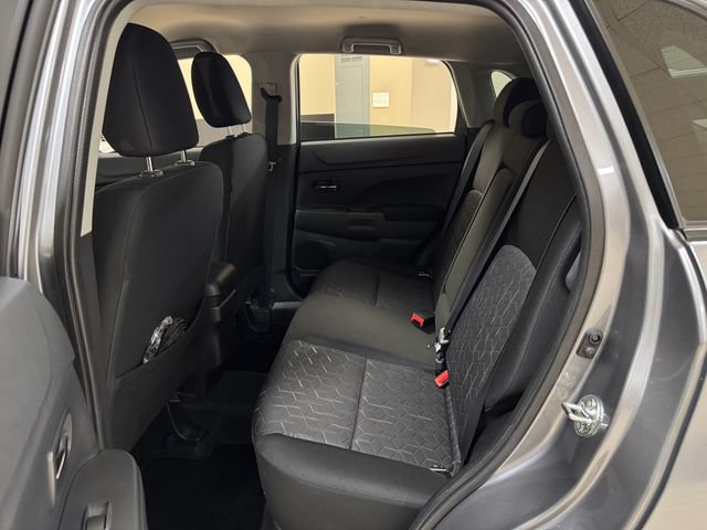 Used 2025 Mitsubishi Outlander Sport ES AWD/4WD image 17