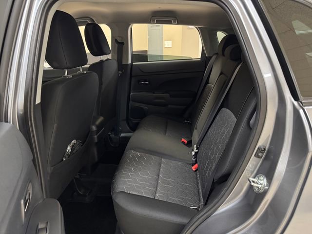Used 2025 Mitsubishi Outlander Sport ES AWD/4WD image 17