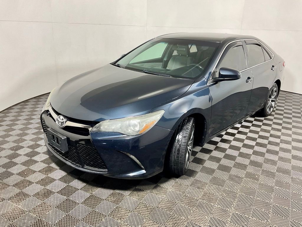 Used 2016 Toyota Camry XSE image 6