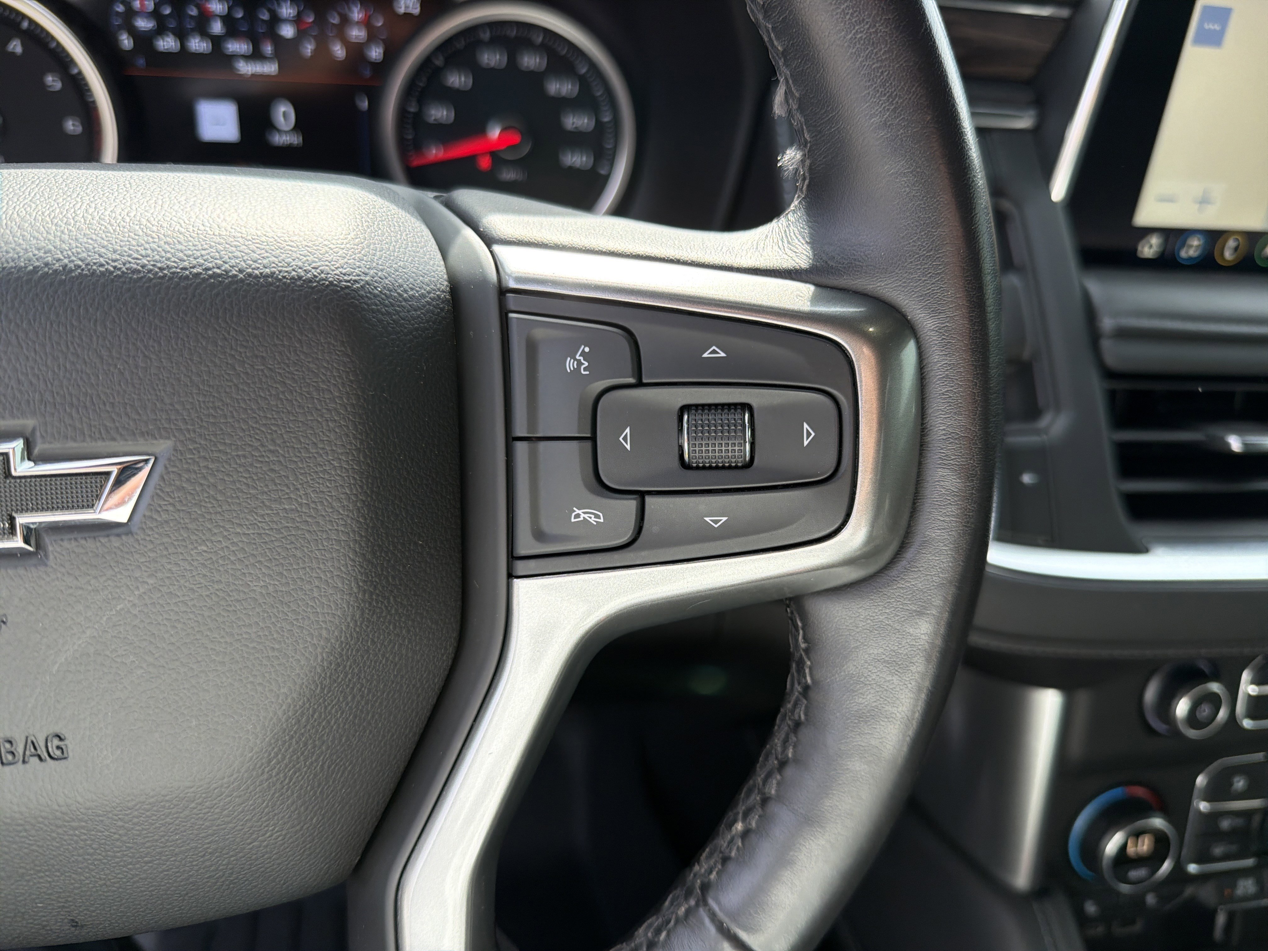 Used 2021 Chevrolet Tahoe Z71 w/ Z71 Off-Road Package image 36