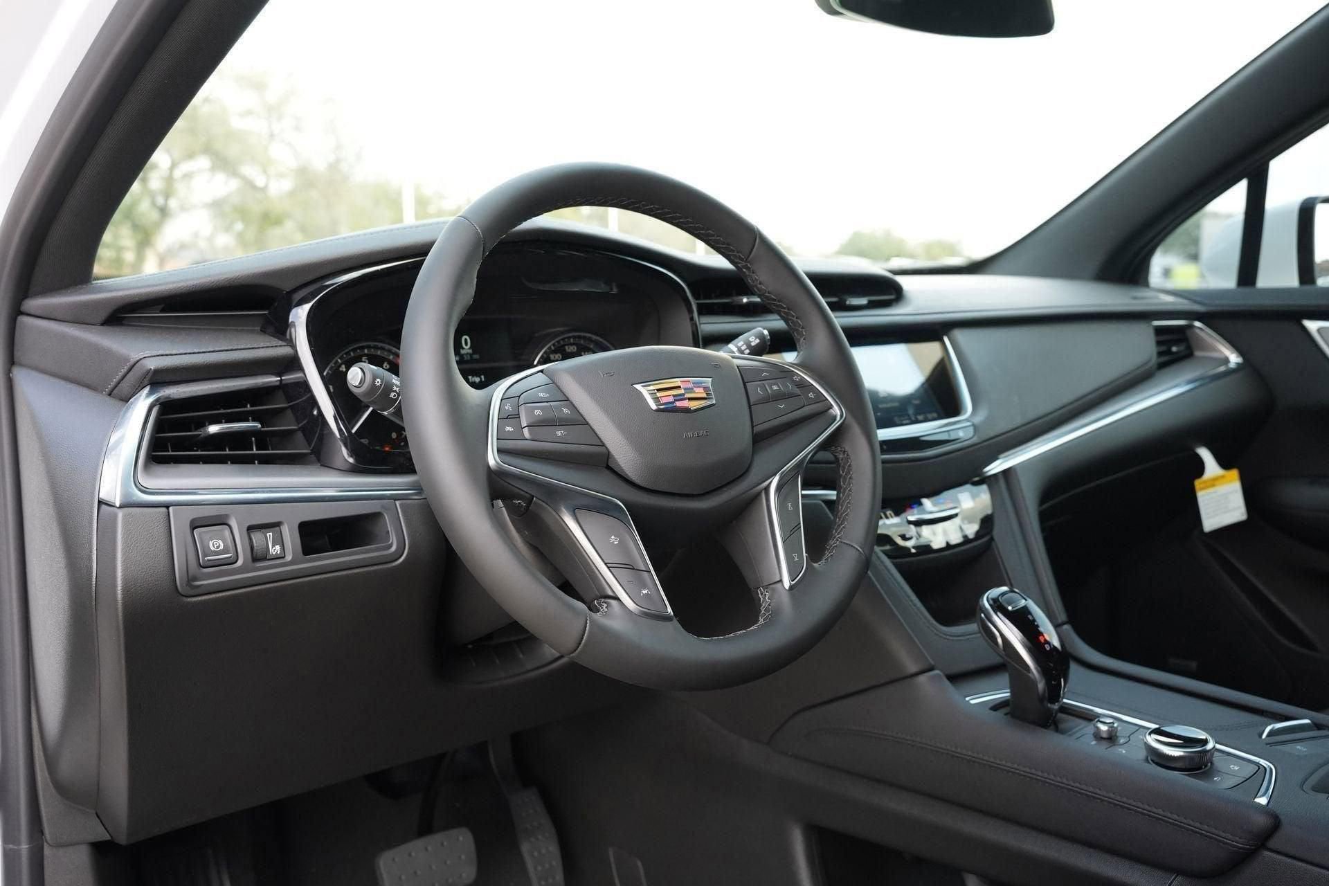 New 2026 Cadillac XT5 Luxury w/ LPO, Floor Liner Package image 77