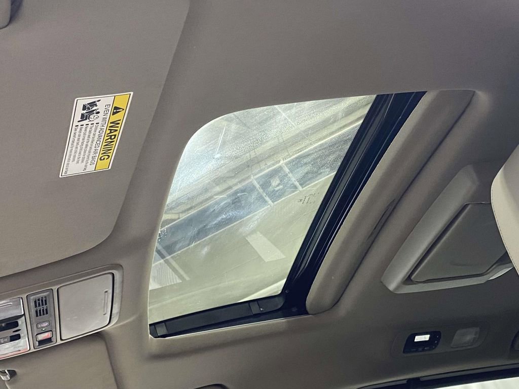 Used 2023 Honda Odyssey Touring image 21