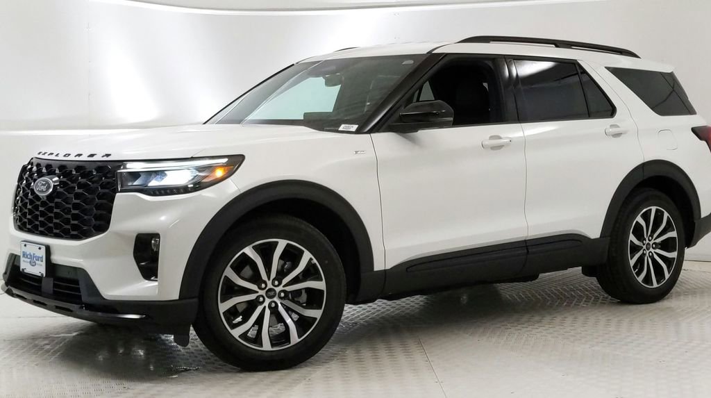 New 2025 Ford Explorer ST-Line w/ Premium Package image 7