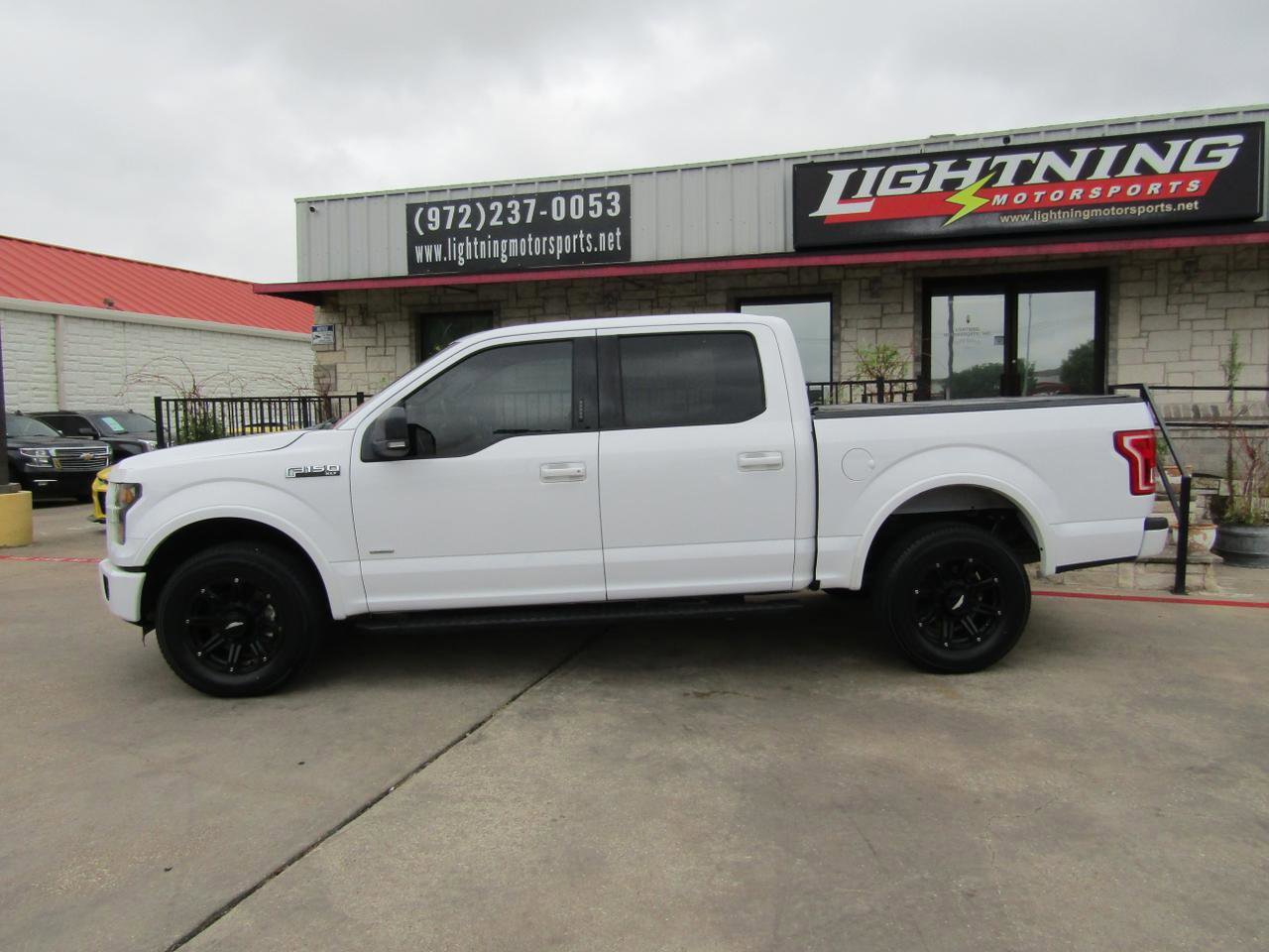 Used 2016 Ford F150 XLT w/ Equipment Group 302A Luxury AWD/4WD image 2