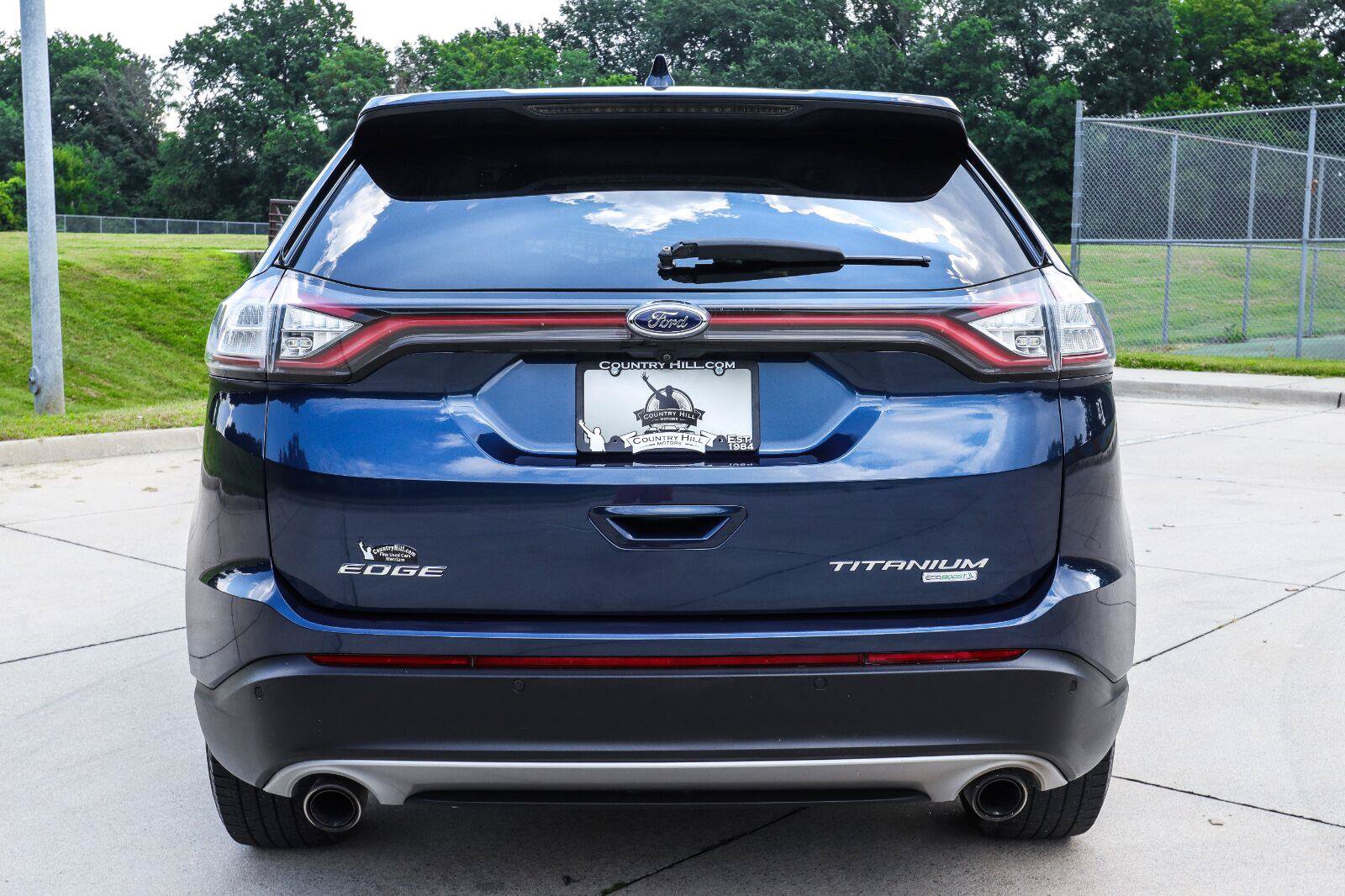 Used 2017 Ford Edge Titanium w/ Equipment Group 301A FWD image 19